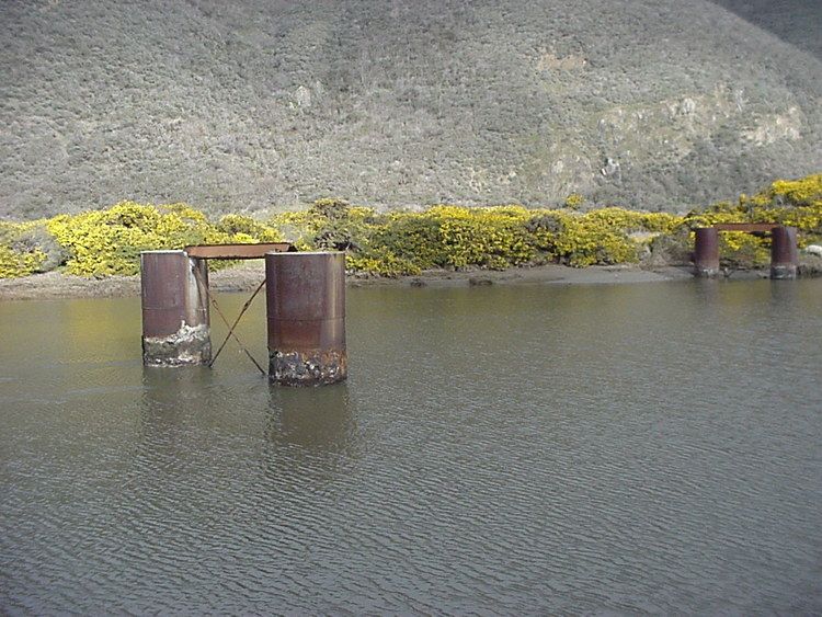 North_Pacific_Coast_Railroad_Keys_Estuary_bridge_supports